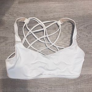 Lululemon free to be wild bra